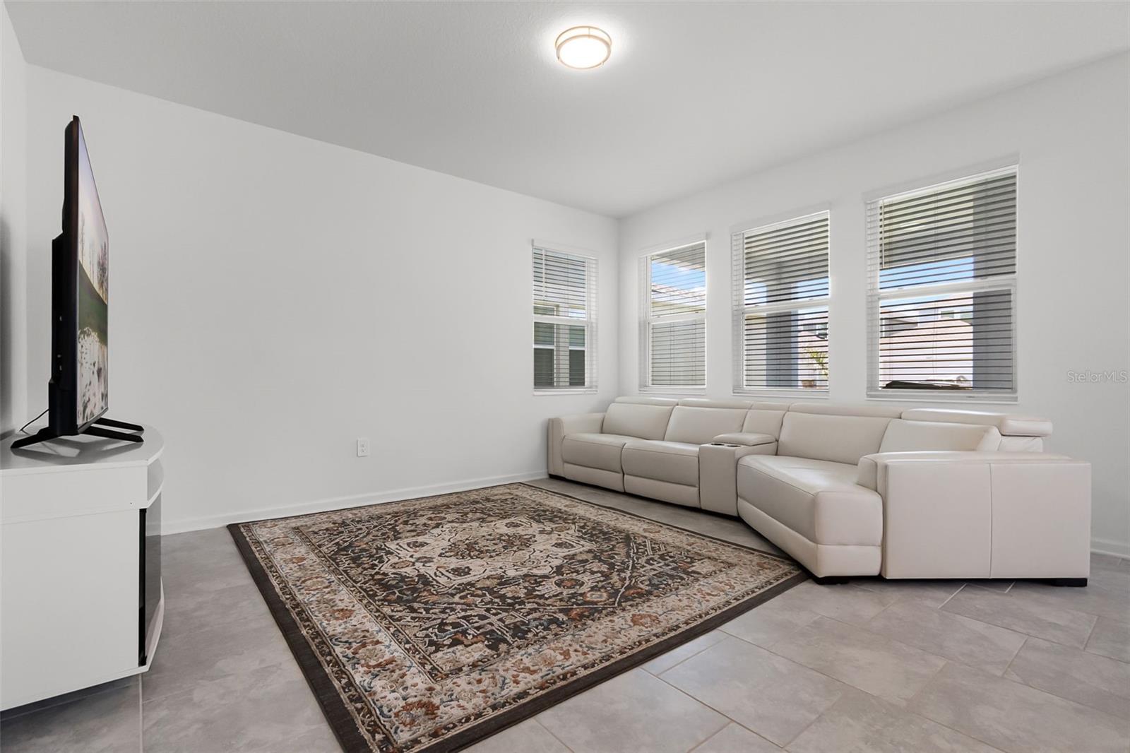 Image 4 of 39 For 6458 Pine Warbler Way