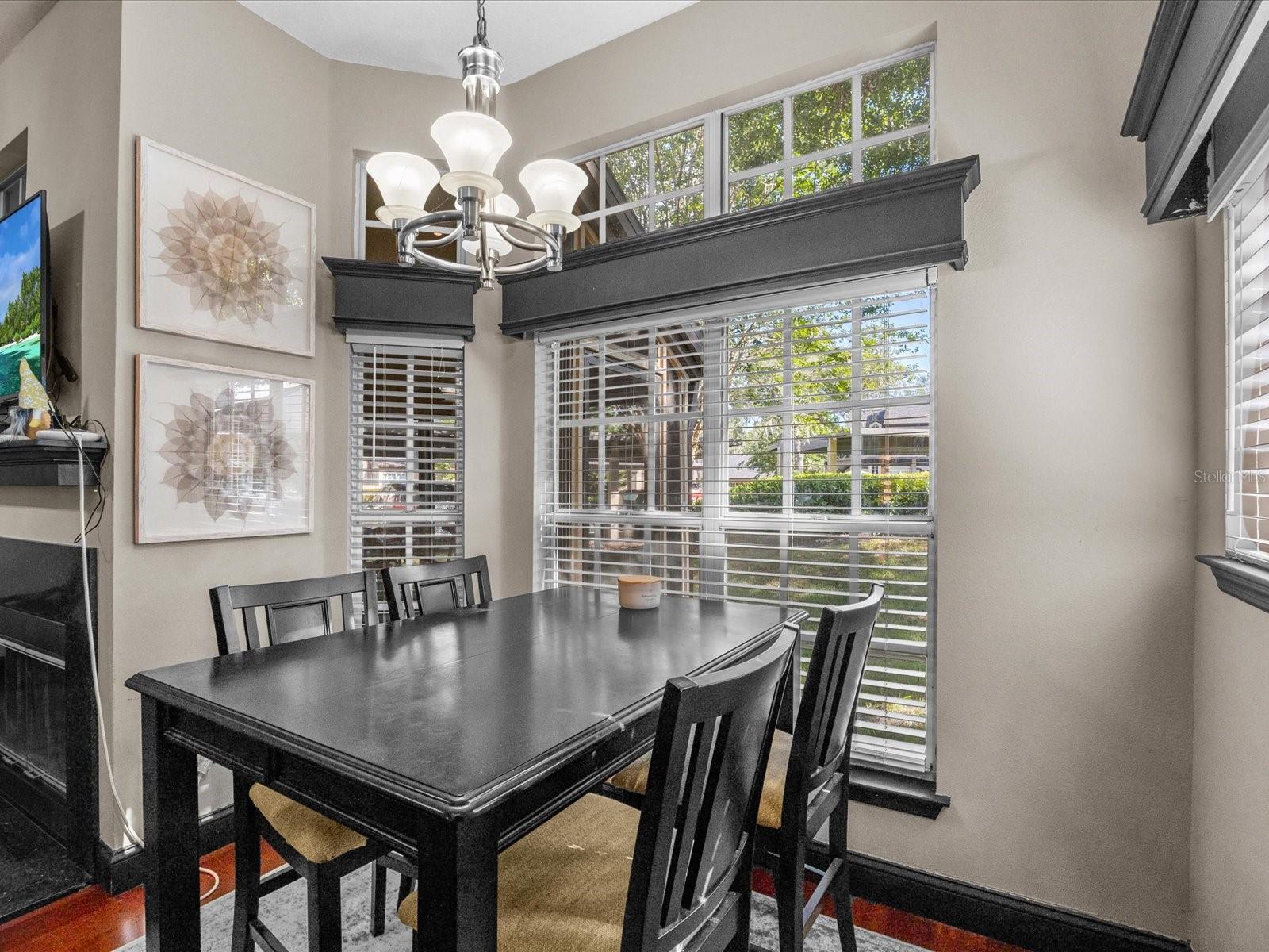 Image 12 of 40 For 1547 Farrindon Circle 1547