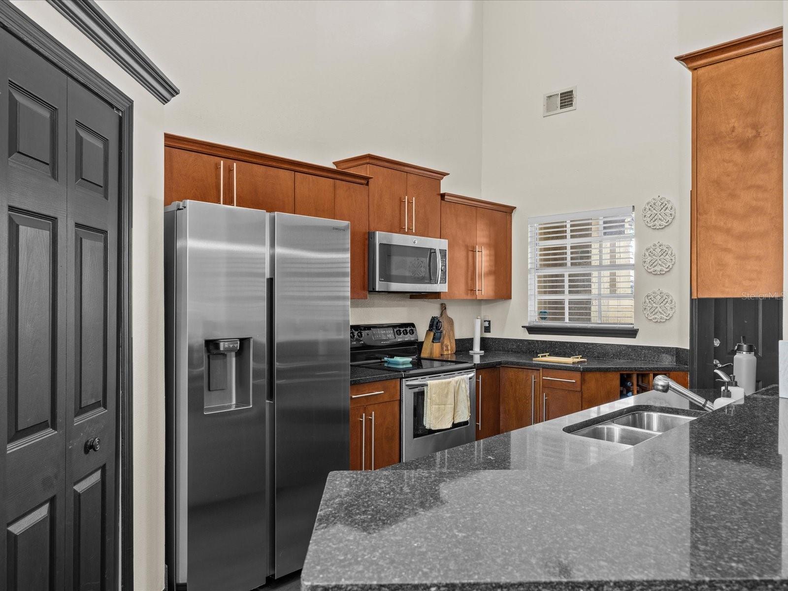Image 13 of 40 For 1547 Farrindon Circle 1547