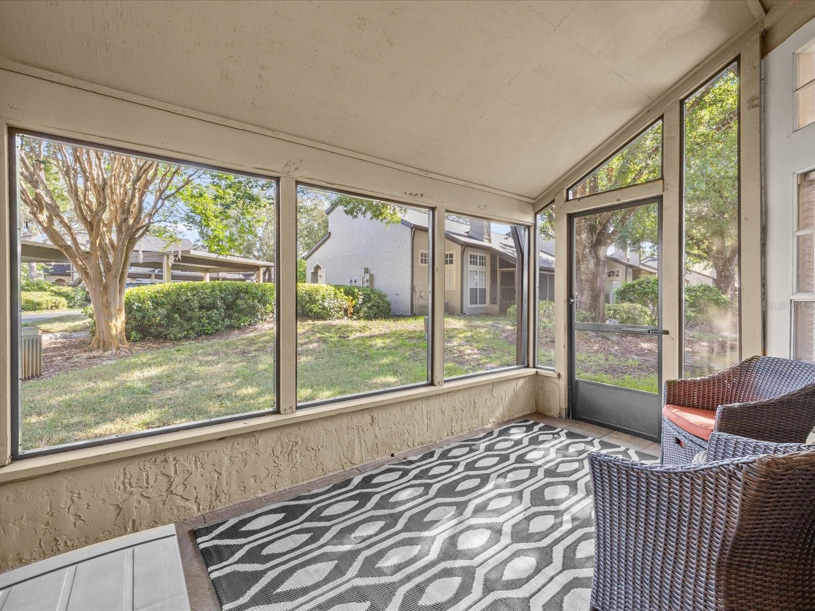 Image 23 of 40 For 1547 Farrindon Circle 1547