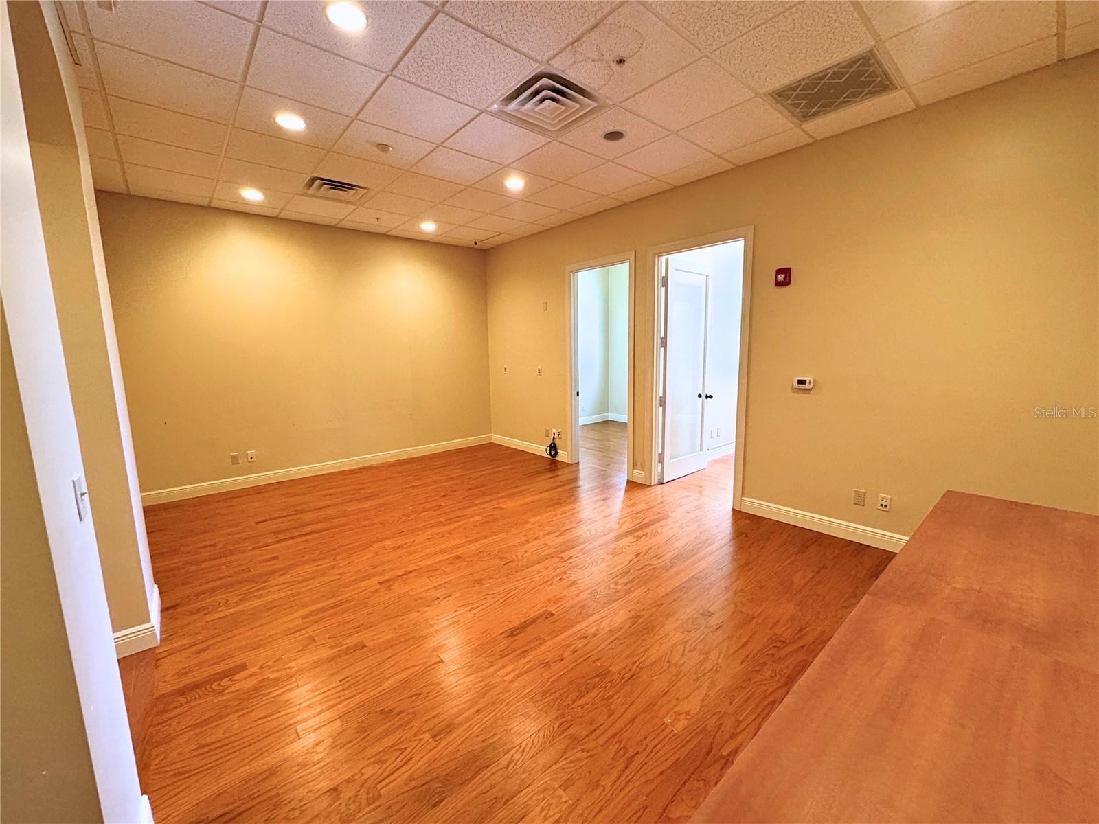 Image 4 of 5 For 2100 Hillmoor Drive 204a