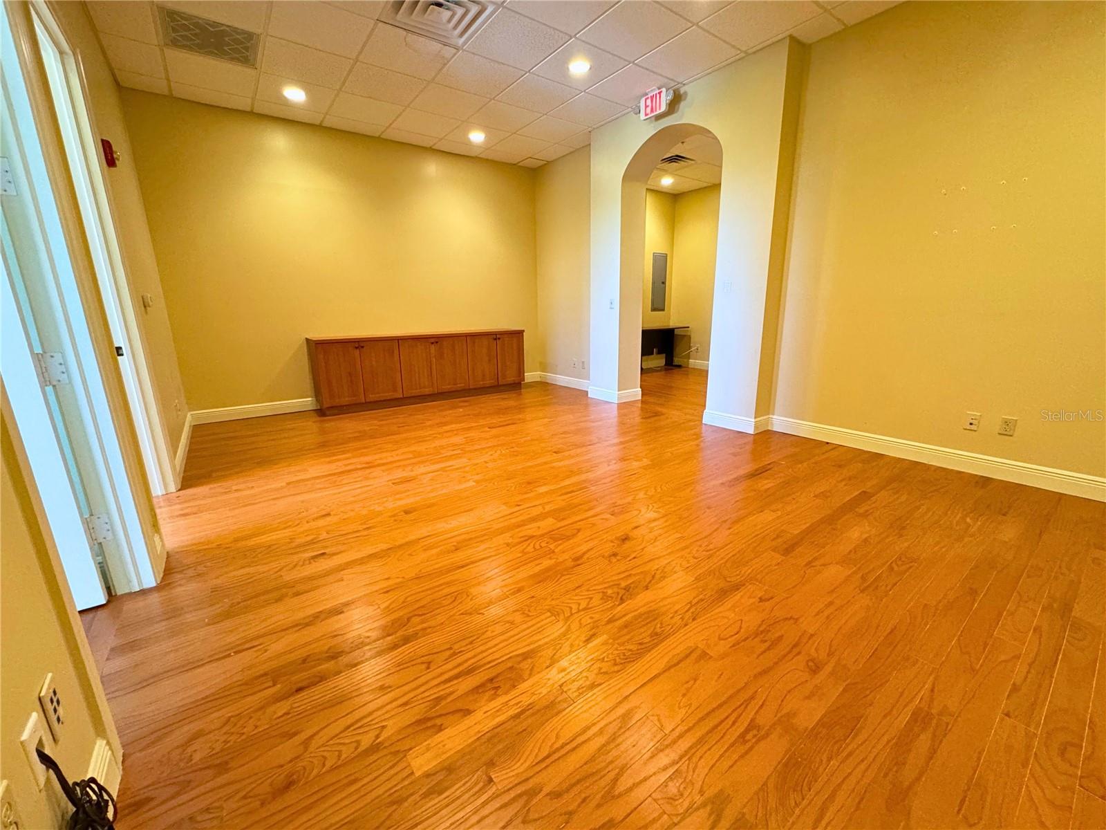 Image 5 of 5 For 2100 Hillmoor Drive 204a