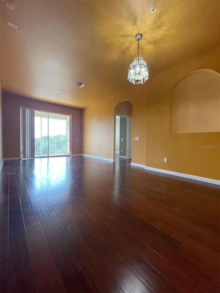 Image 4 of 24 For 6434 Cava Alta Drive 401