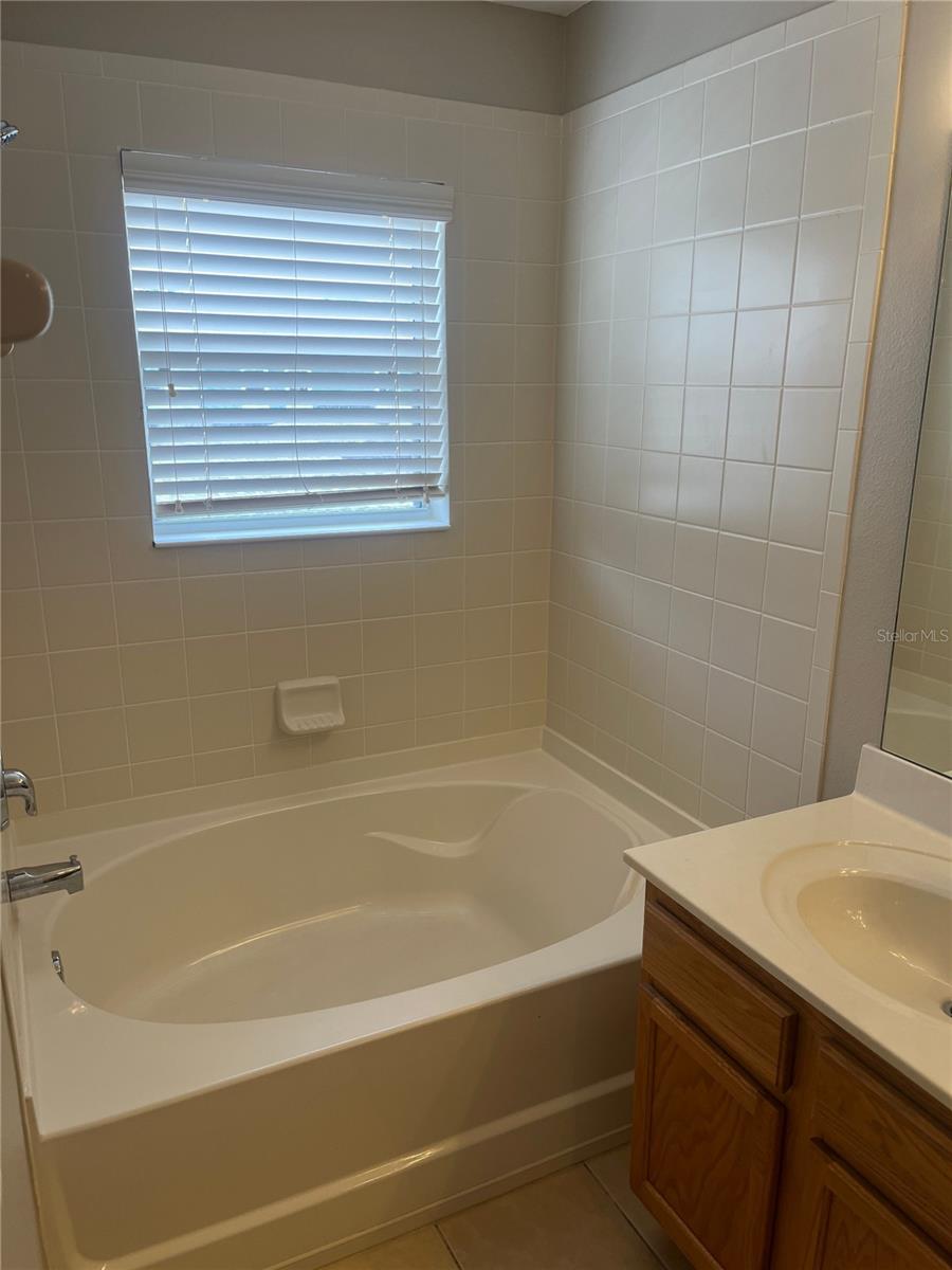Image 13 of 19 For 8409 Leeland Archer Boulevard