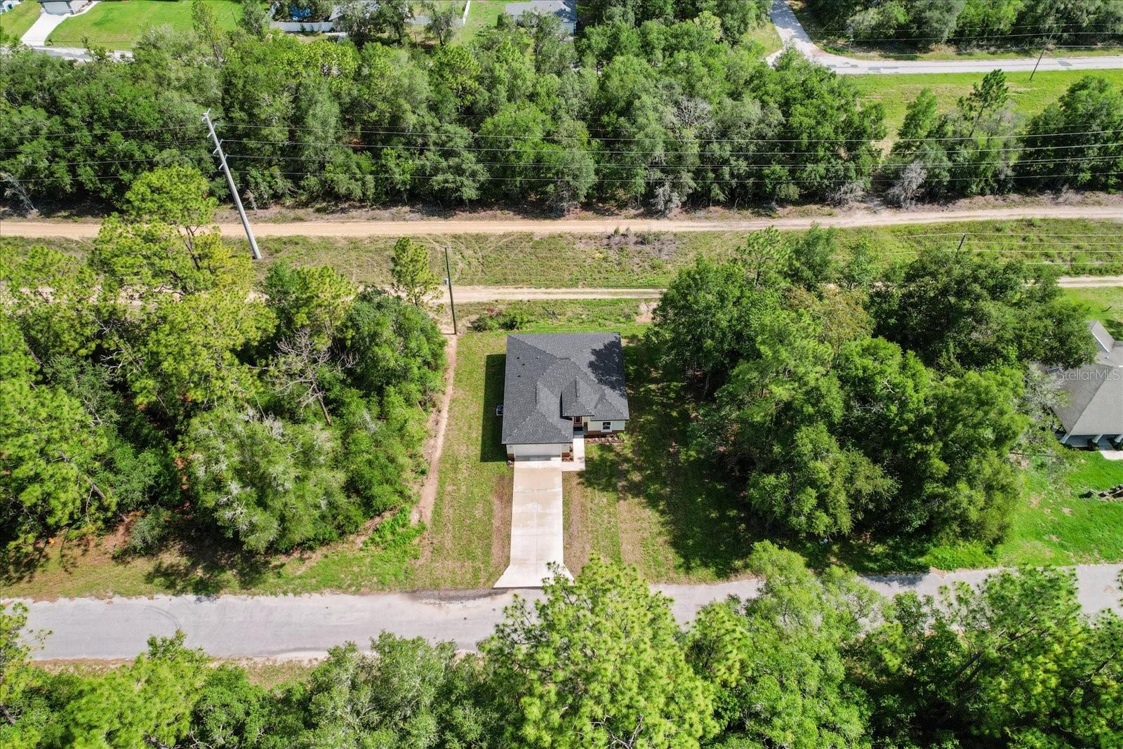 Listing photo id 10 for 2611 Royal Palm Drive