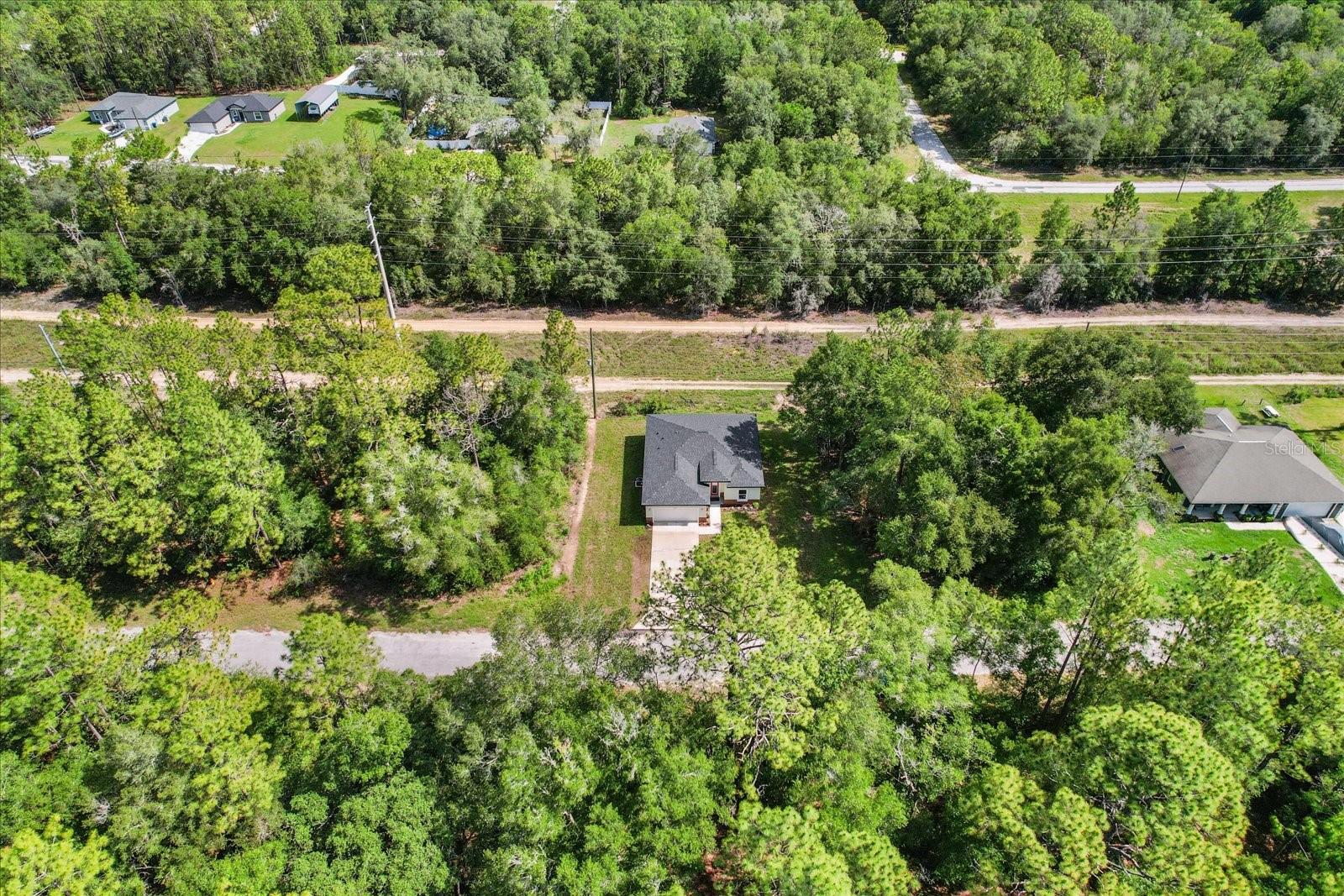 Listing photo id 11 for 2611 Royal Palm Drive