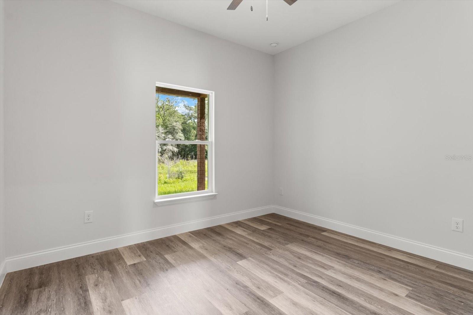 Listing photo id 30 for 2611 Royal Palm Drive