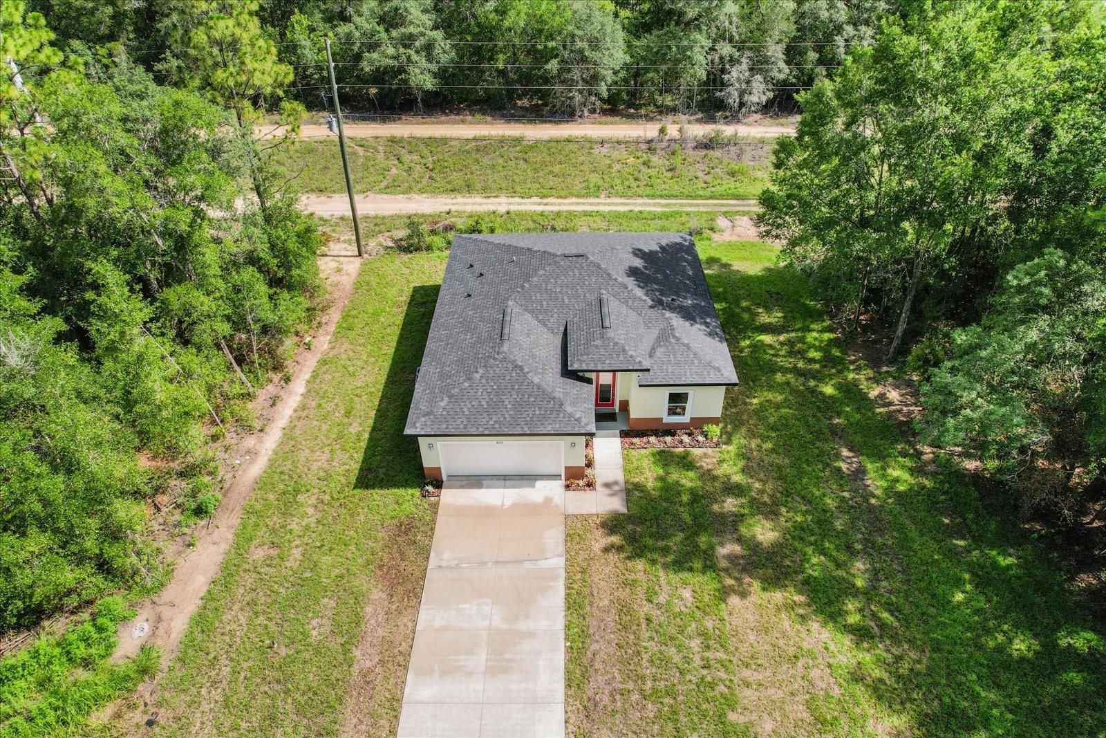 Listing photo id 3 for 2611 Royal Palm Drive