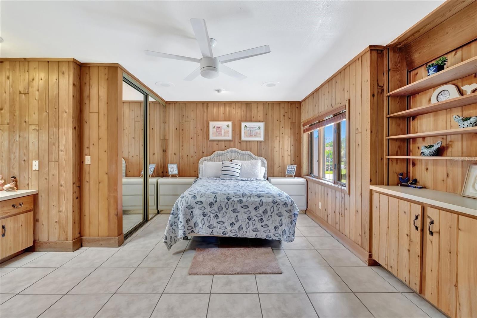 Image 17 of 46 For 1701 Bayshore Drive