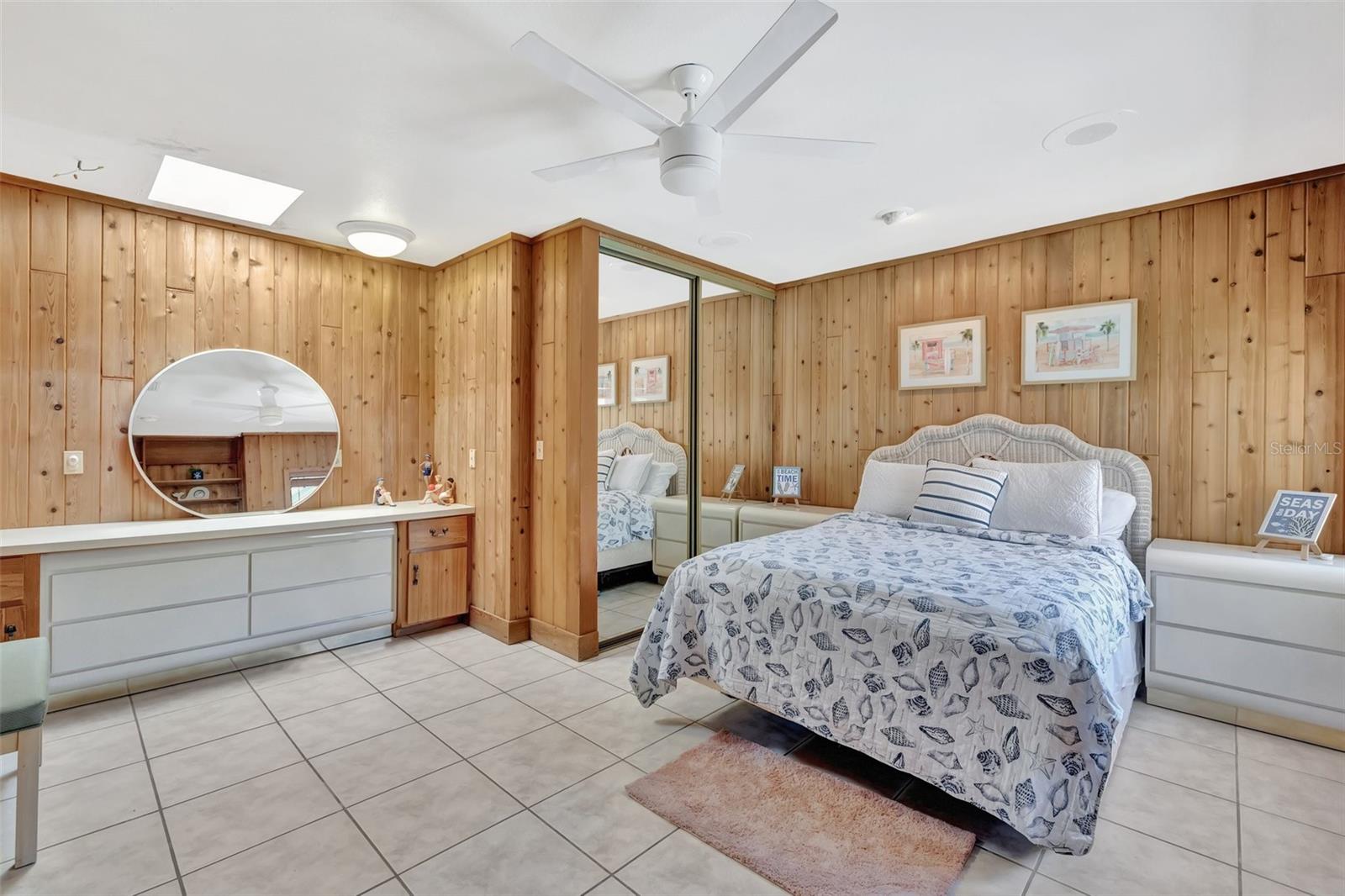 Image 18 of 46 For 1701 Bayshore Drive