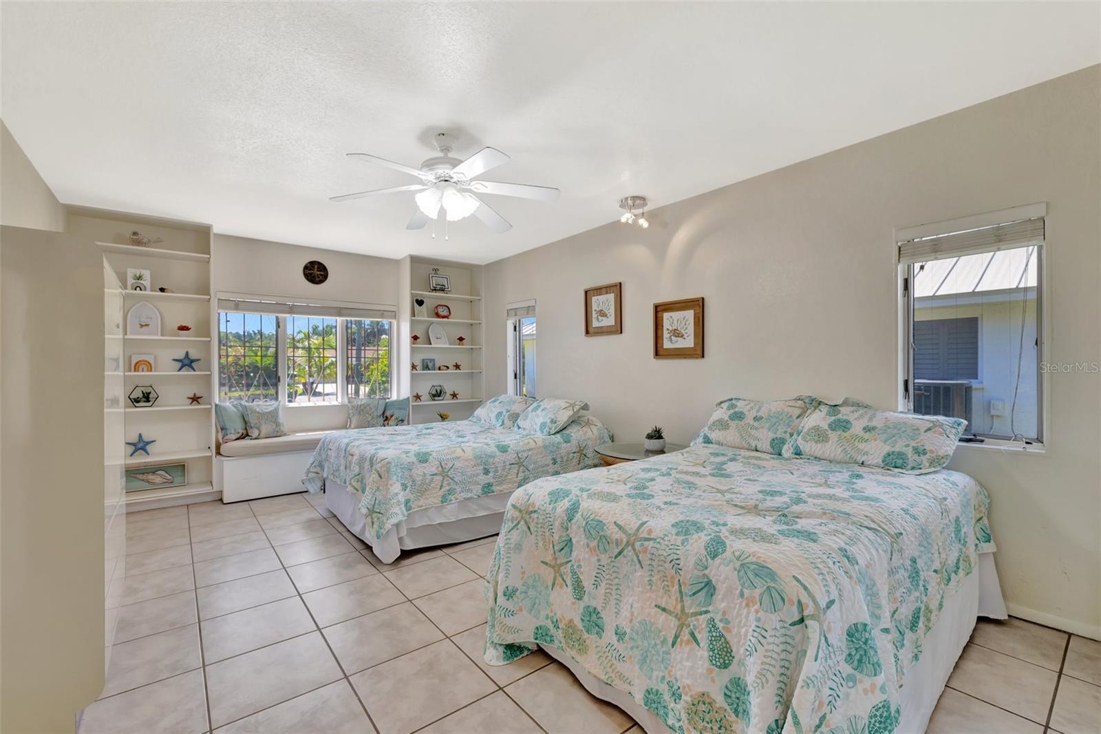 Image 29 of 46 For 1701 Bayshore Drive