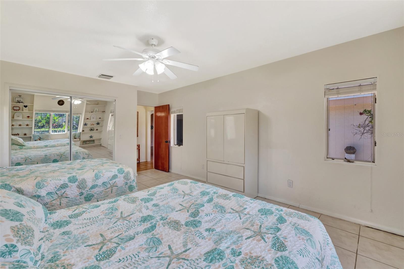 Image 30 of 46 For 1701 Bayshore Drive
