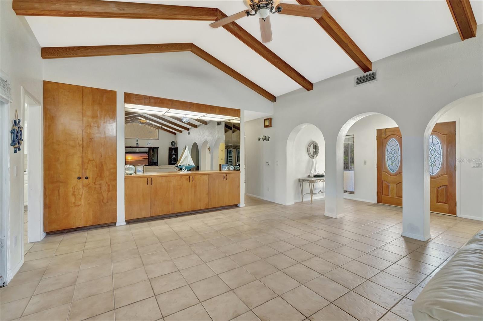 Image 9 of 46 For 1701 Bayshore Drive