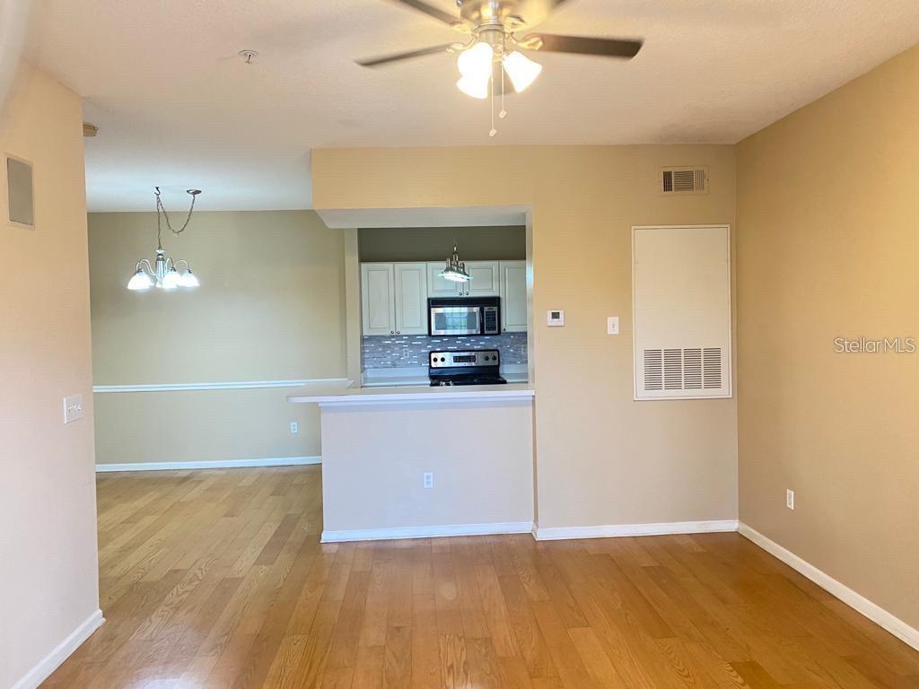 Image 5 of 24 For 14341 Fredricksburg Drive 1007