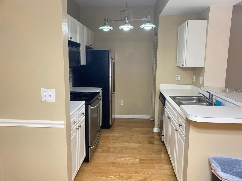 Image 9 of 24 For 14341 Fredricksburg Drive 1007