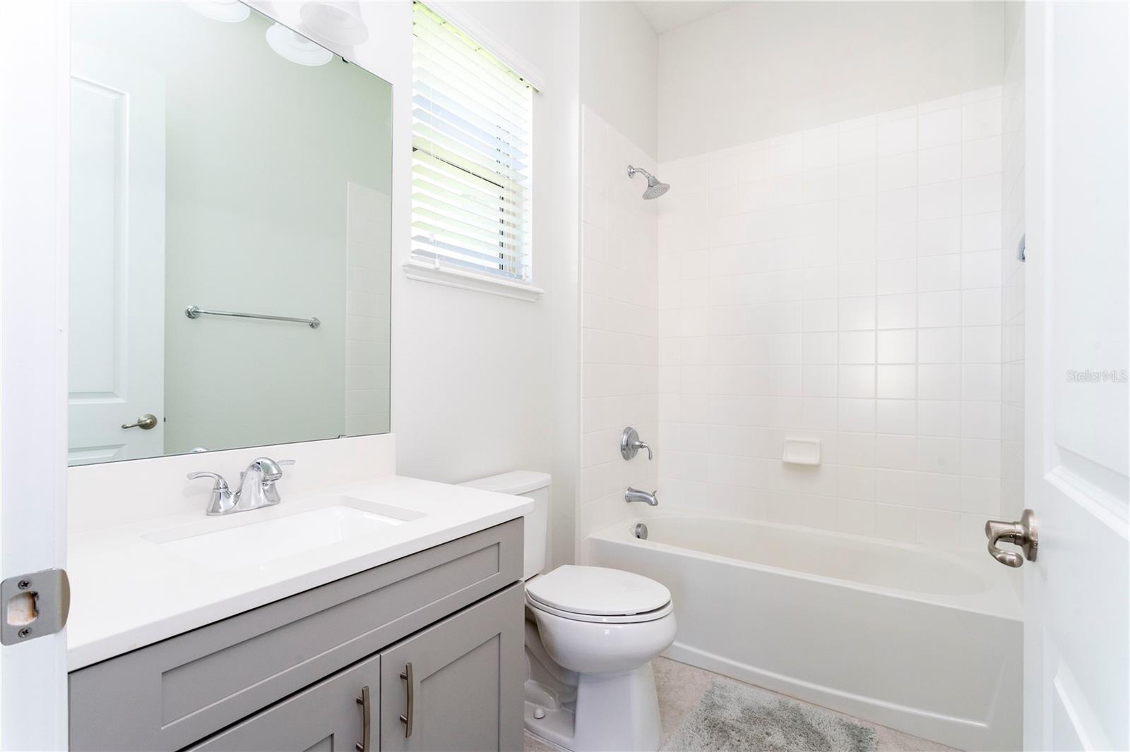Image 14 of 67 For 10427 Royal Cypress Way