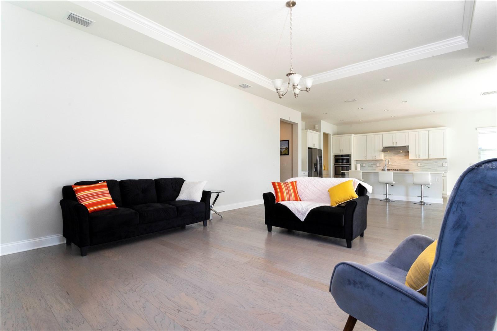 Image 28 of 67 For 10427 Royal Cypress Way
