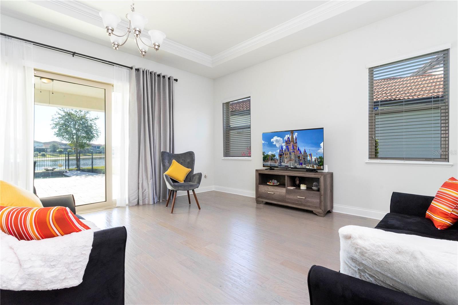 Image 30 of 67 For 10427 Royal Cypress Way