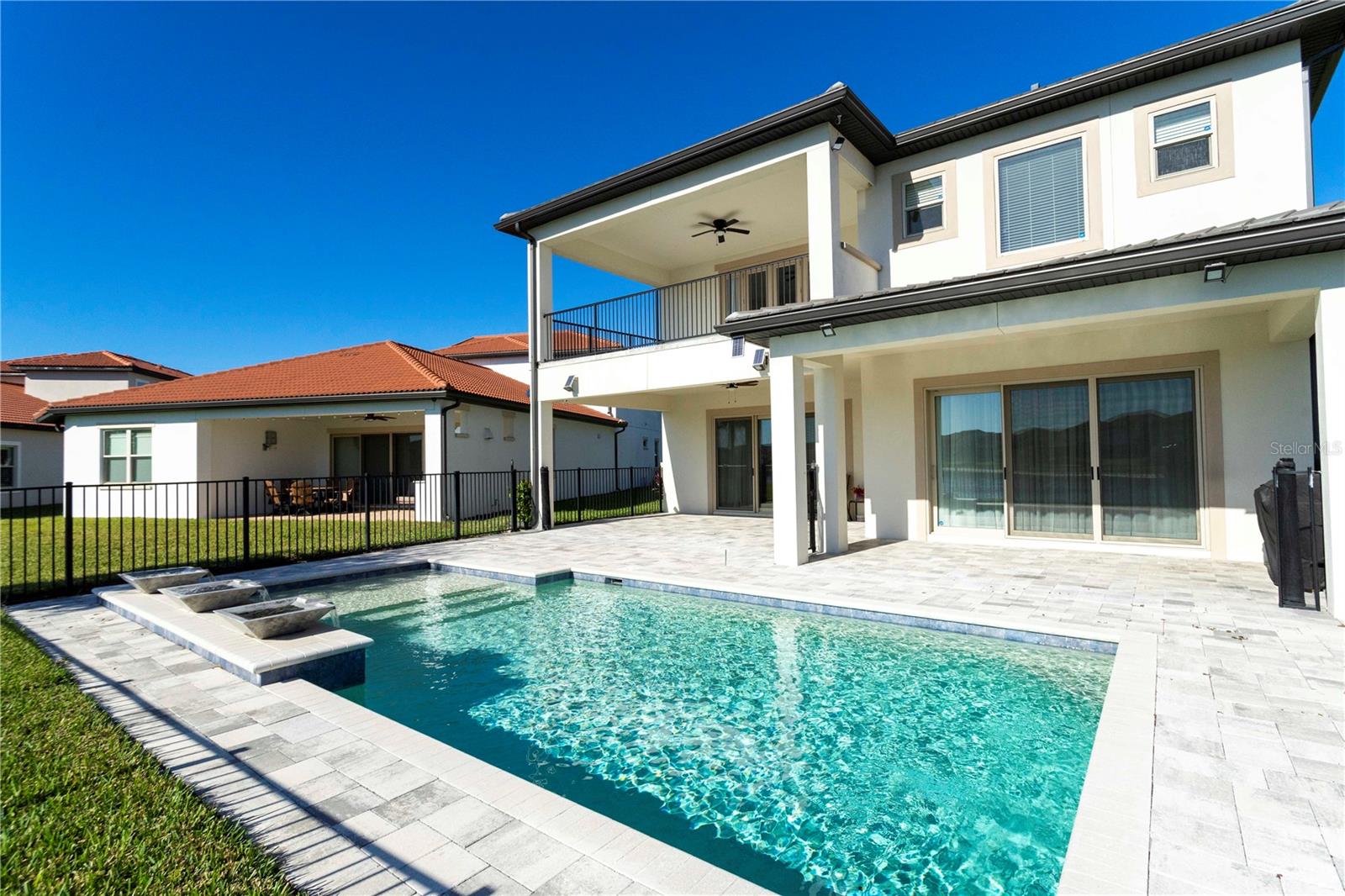 Image 36 of 67 For 10427 Royal Cypress Way