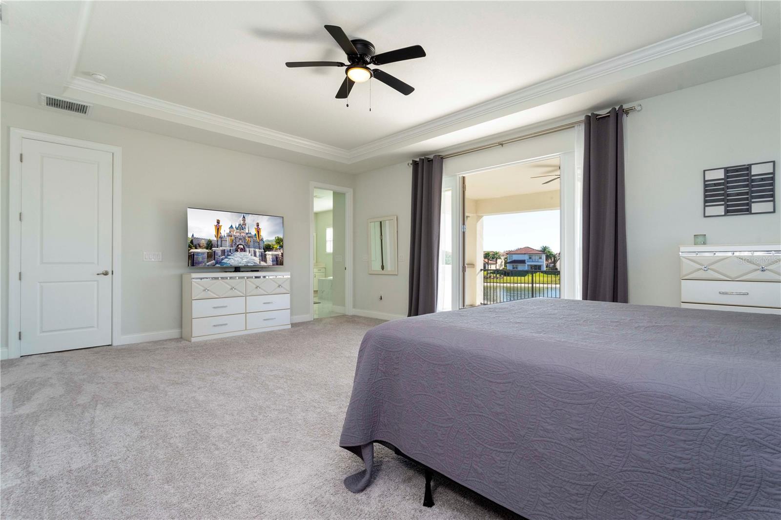 Image 45 of 67 For 10427 Royal Cypress Way