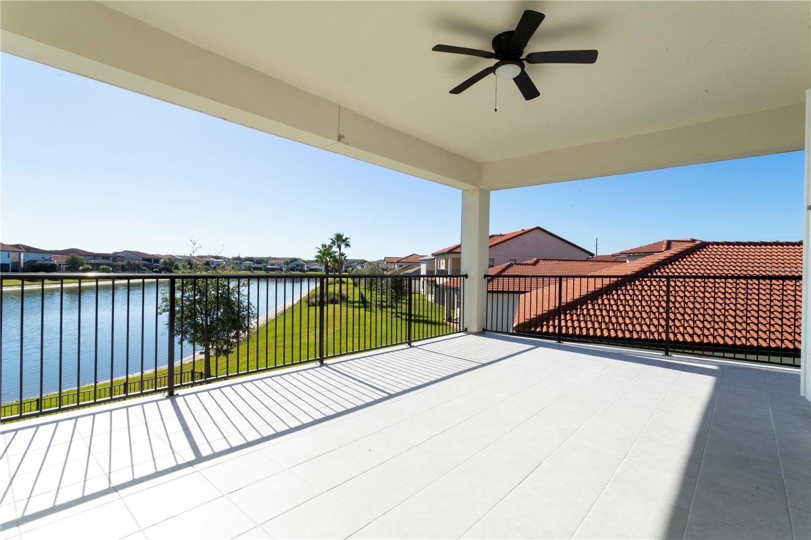 Image 48 of 67 For 10427 Royal Cypress Way
