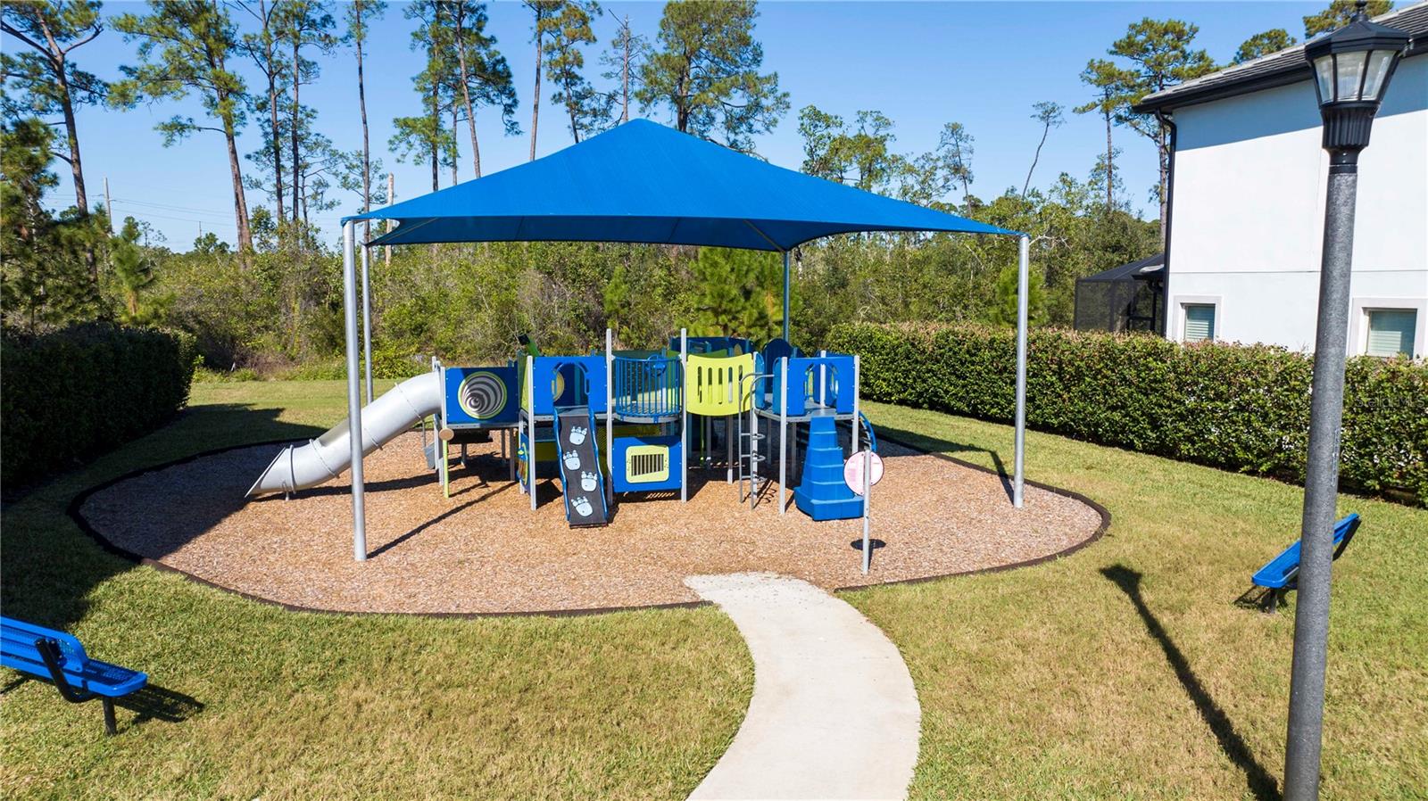 Image 9 of 67 For 10427 Royal Cypress Way