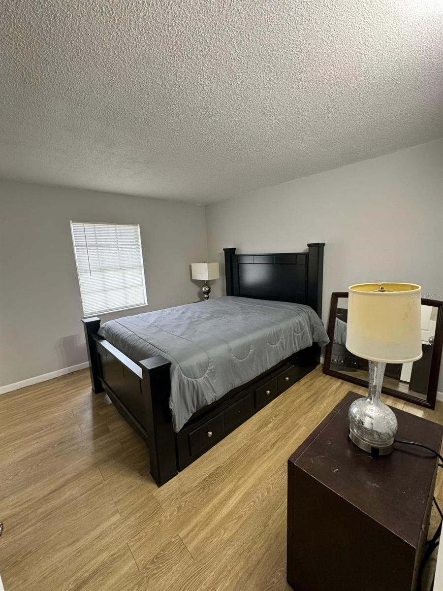Image 3 of 8 For 1649 Oak Ridge Road 1649c