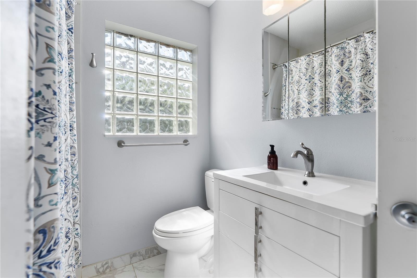 Image 18 of 23 For 600 Sheridan Boulevard