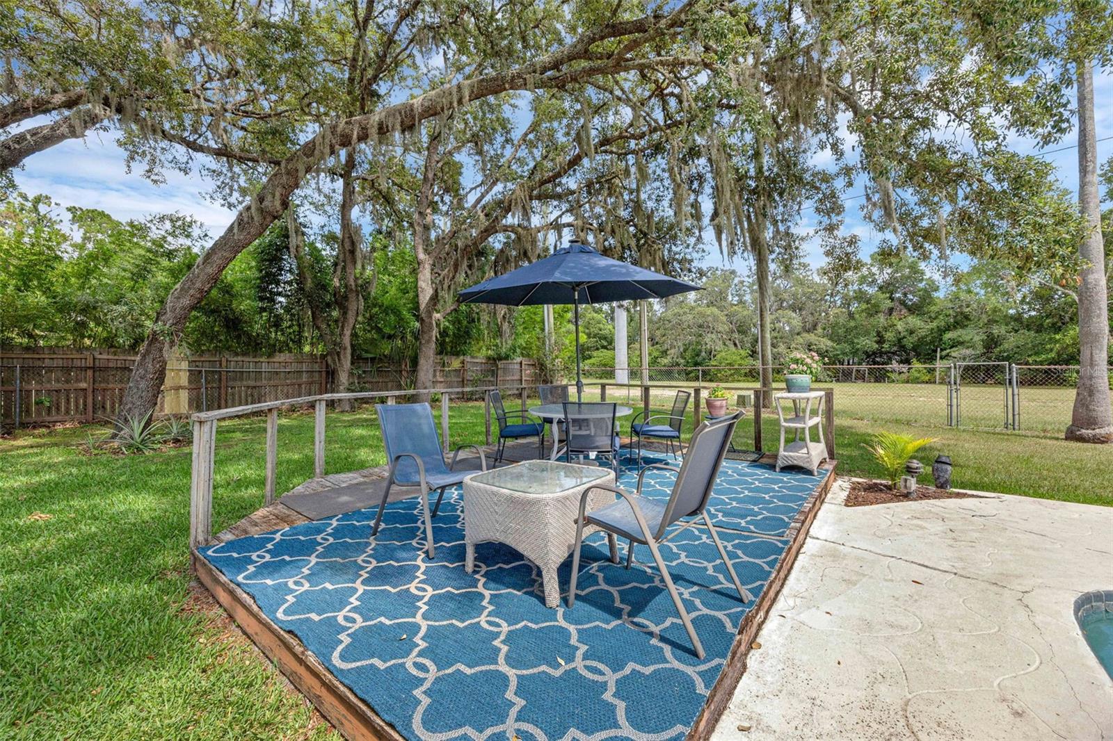 Image 46 of 55 For 223 Royal Oaks Circle