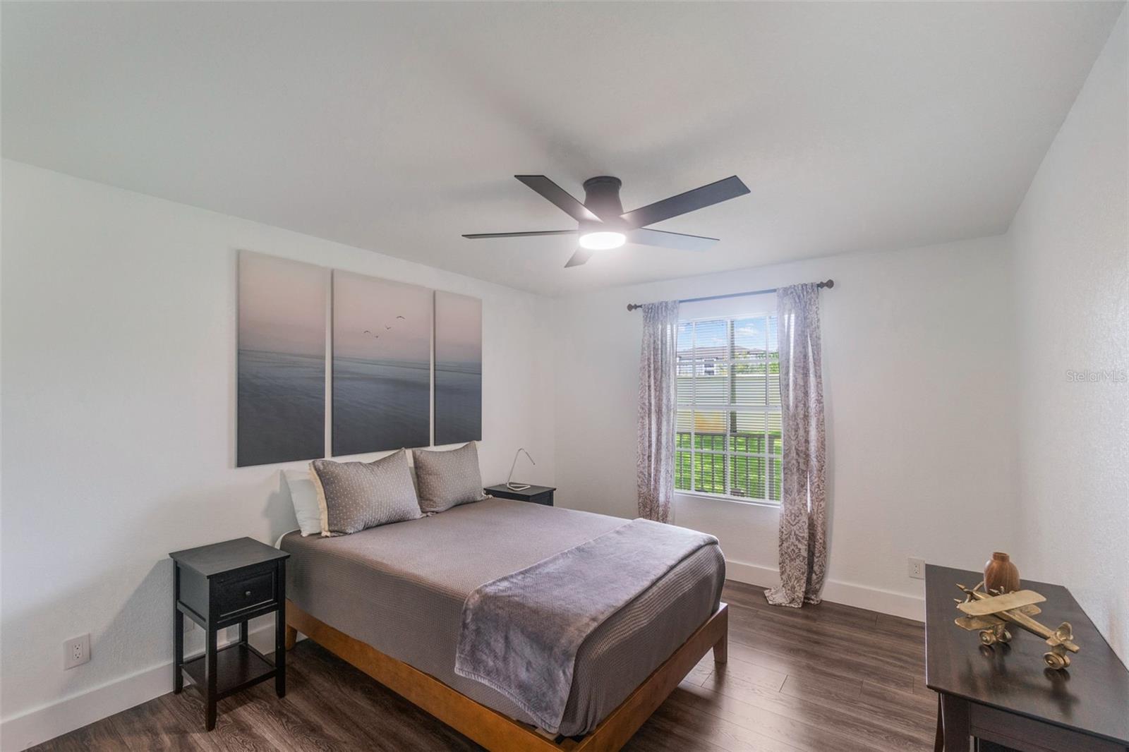 Image 12 of 49 For 11594 Westwood Boulevard 1616