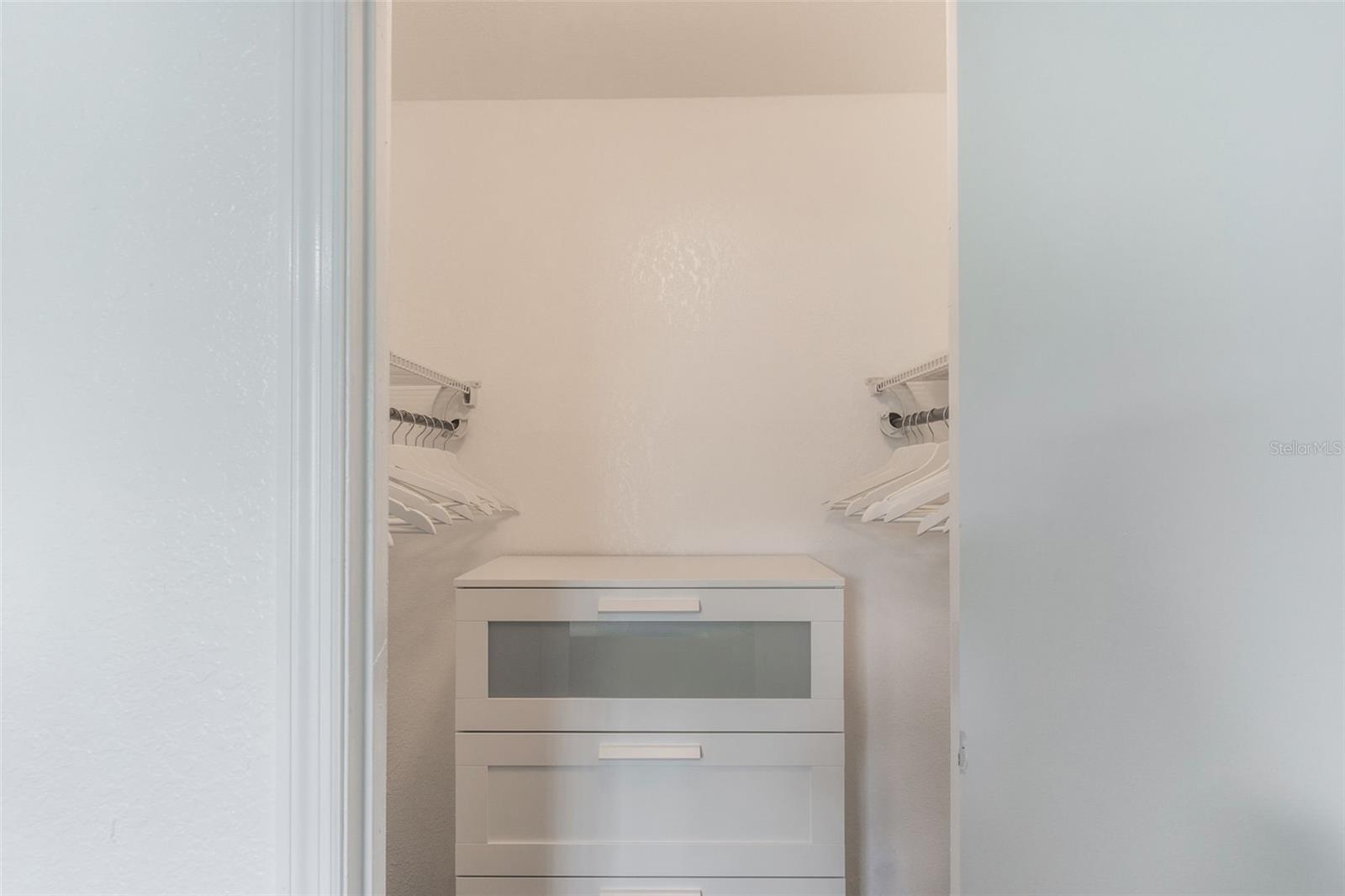 Image 13 of 49 For 11594 Westwood Boulevard 1616