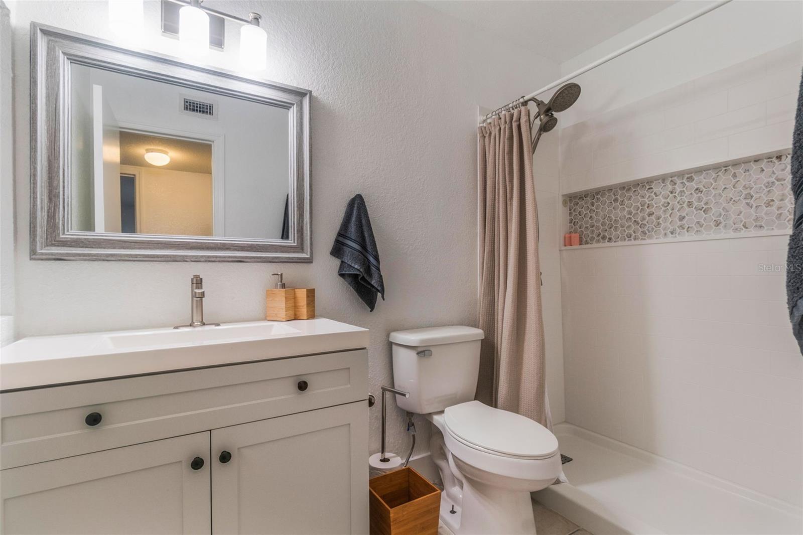 Image 5 of 49 For 11594 Westwood Boulevard 1616