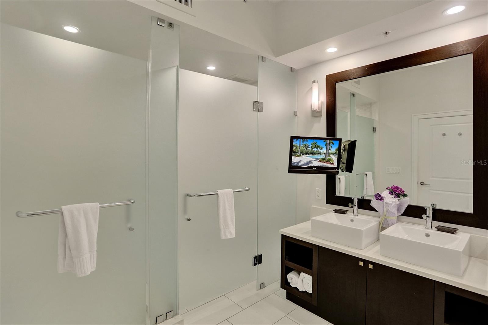Image 20 of 48 For 5300 87th Avenue 511