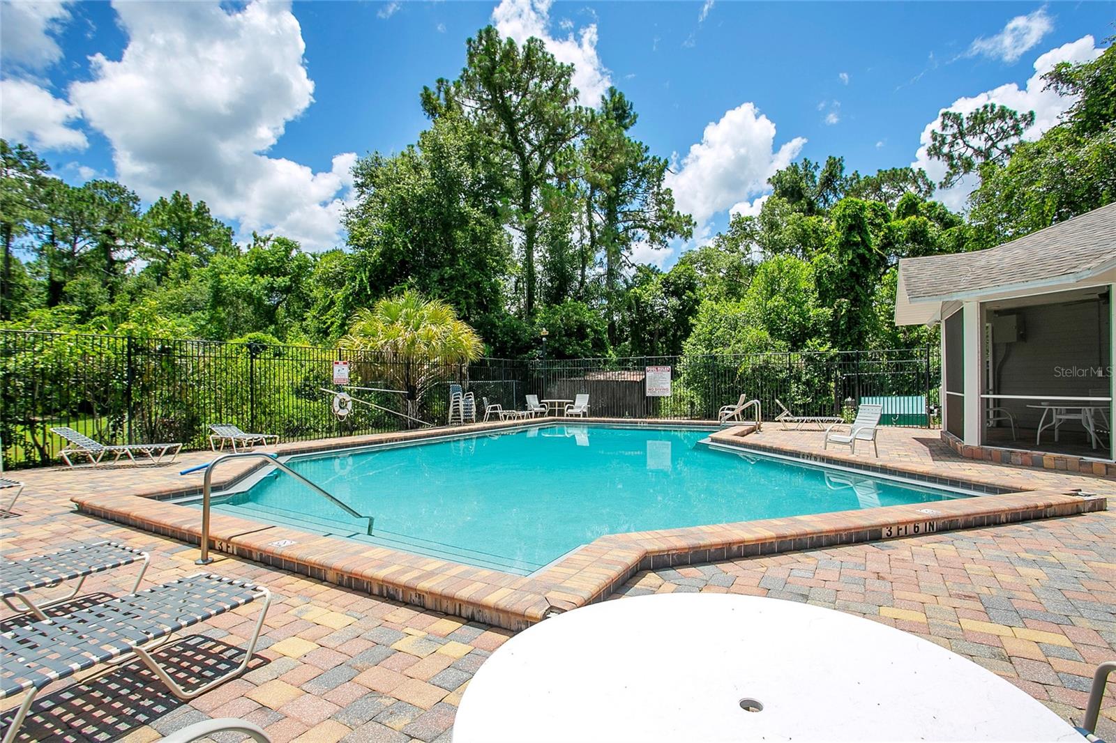 Image 3 of 29 For 4443 Brook Hollow Circle 19a