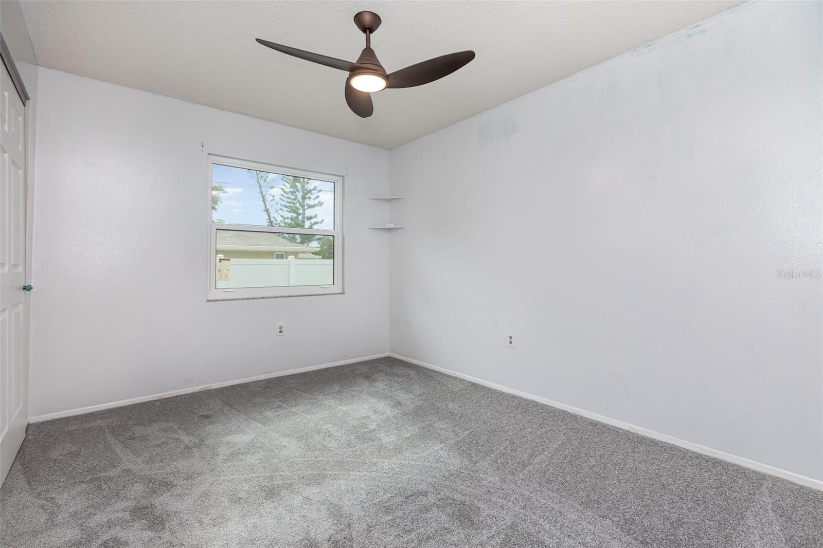 Image 17 of 25 For 4358 Murdock Avenue