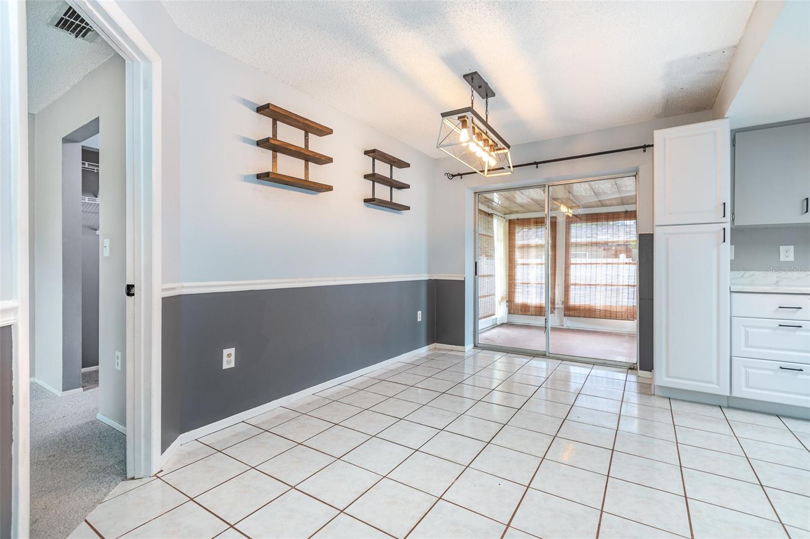 Image 8 of 25 For 4358 Murdock Avenue