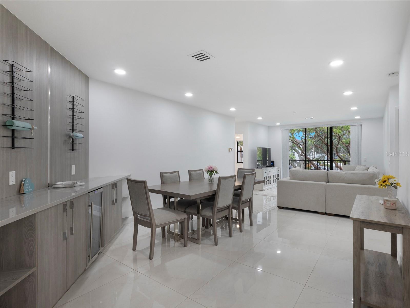 Image 10 of 38 For 5157 Floria Way J