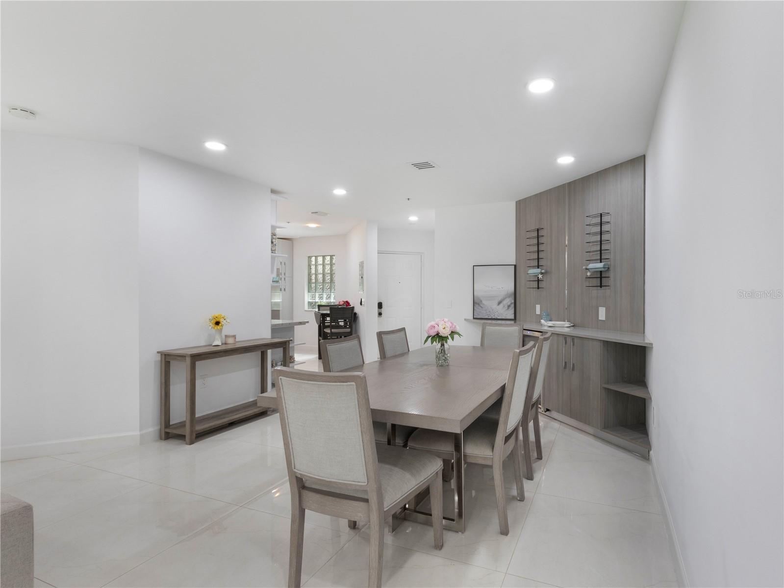 Image 11 of 38 For 5157 Floria Way J