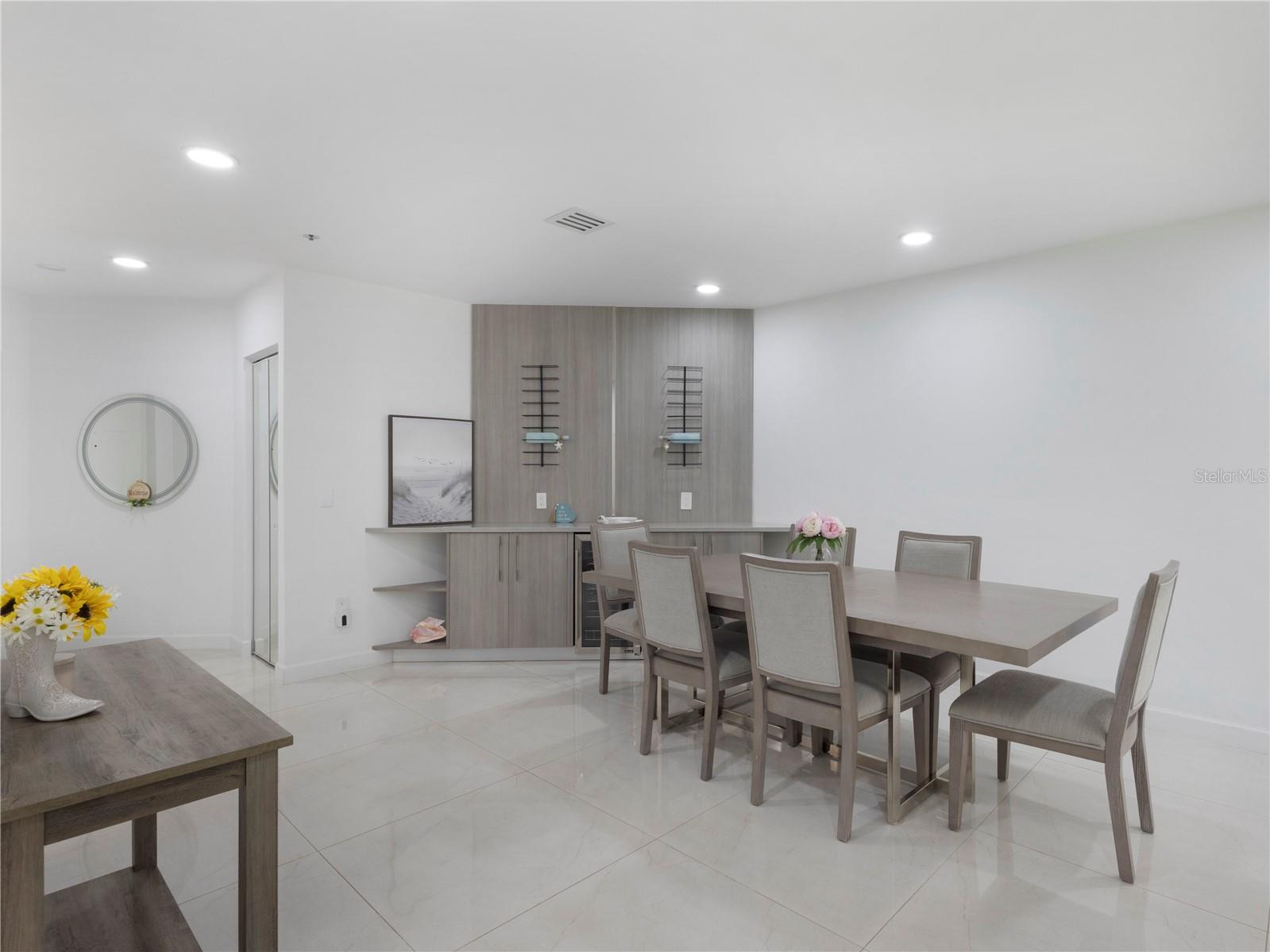 Image 12 of 38 For 5157 Floria Way J