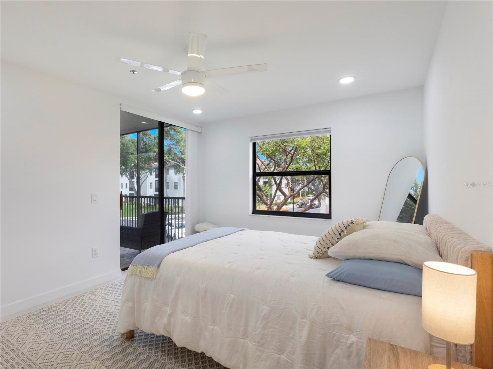 Image 17 of 38 For 5157 Floria Way J
