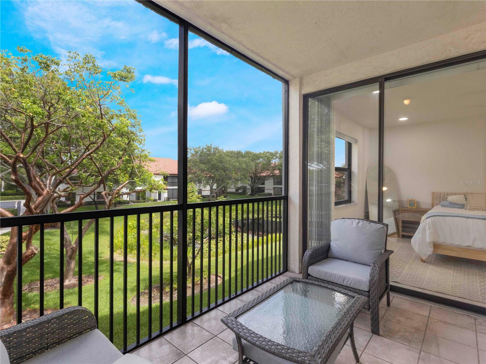 Image 28 of 38 For 5157 Floria Way J