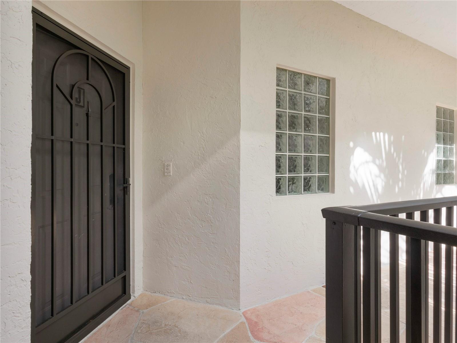 Image 4 of 38 For 5157 Floria Way J