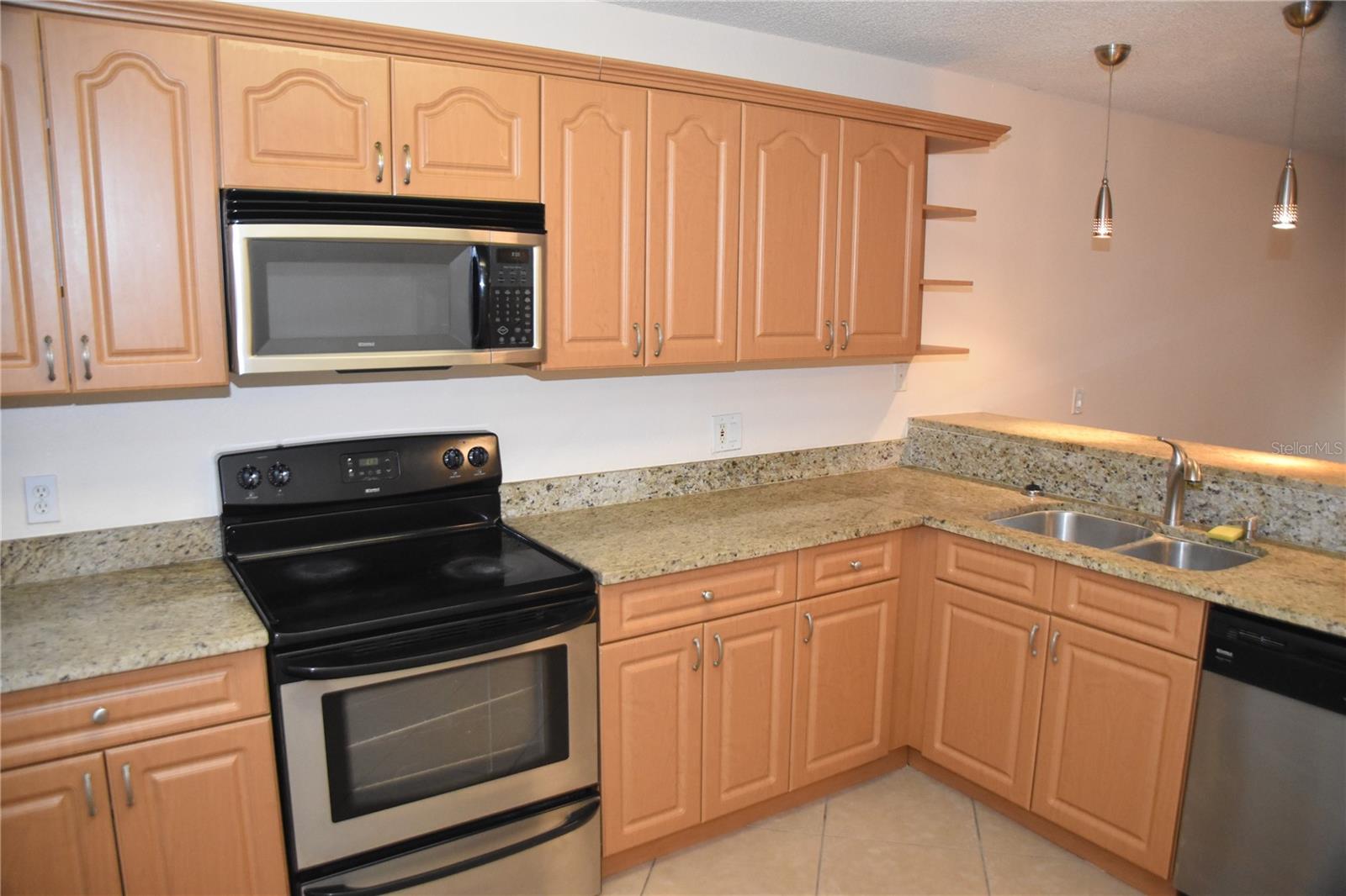 Image 8 of 22 For 3651 Goldenrod Road F103