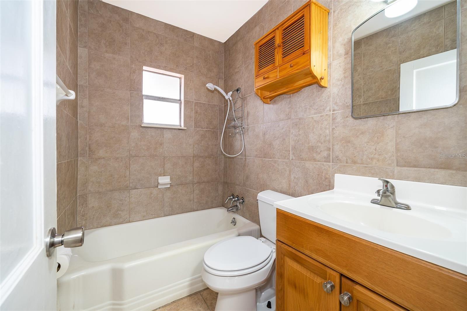 Image 13 of 16 For 124 Muriel Street