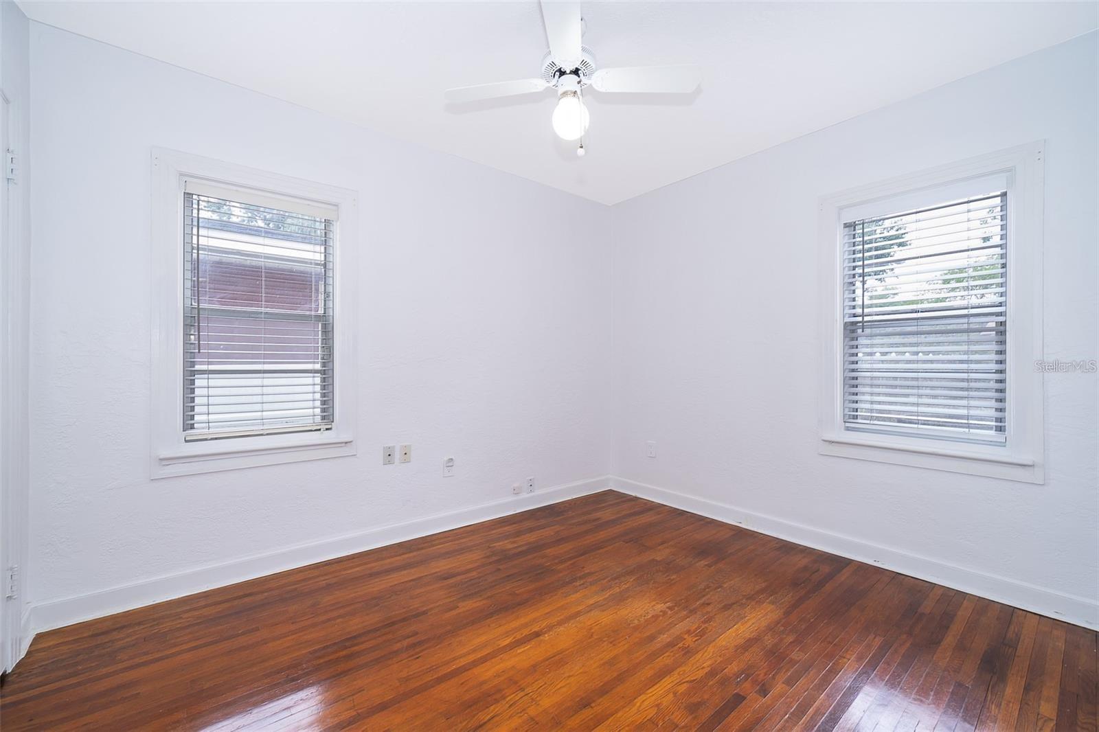 Image 14 of 16 For 124 Muriel Street