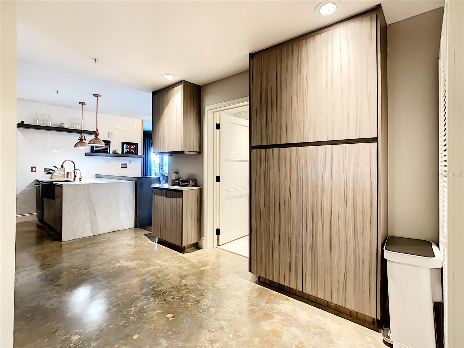 Image 18 of 64 For 525 Jackson Street 608