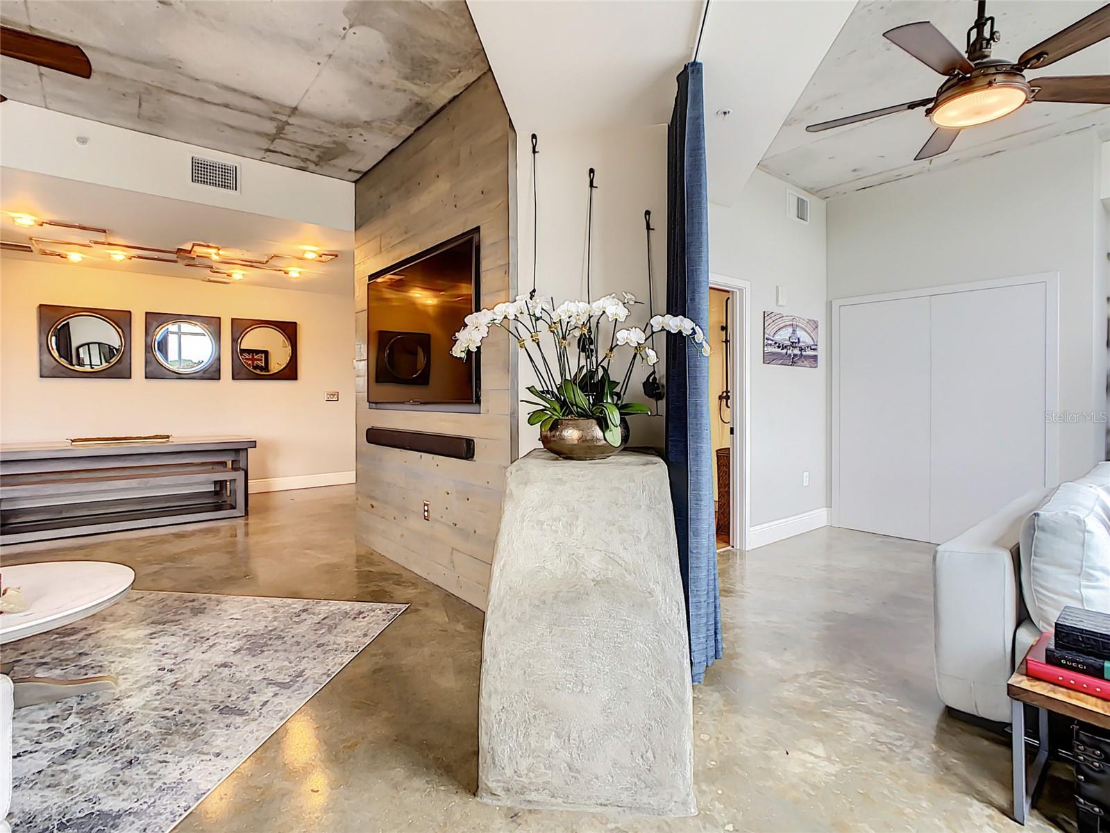 Image 47 of 64 For 525 Jackson Street 608