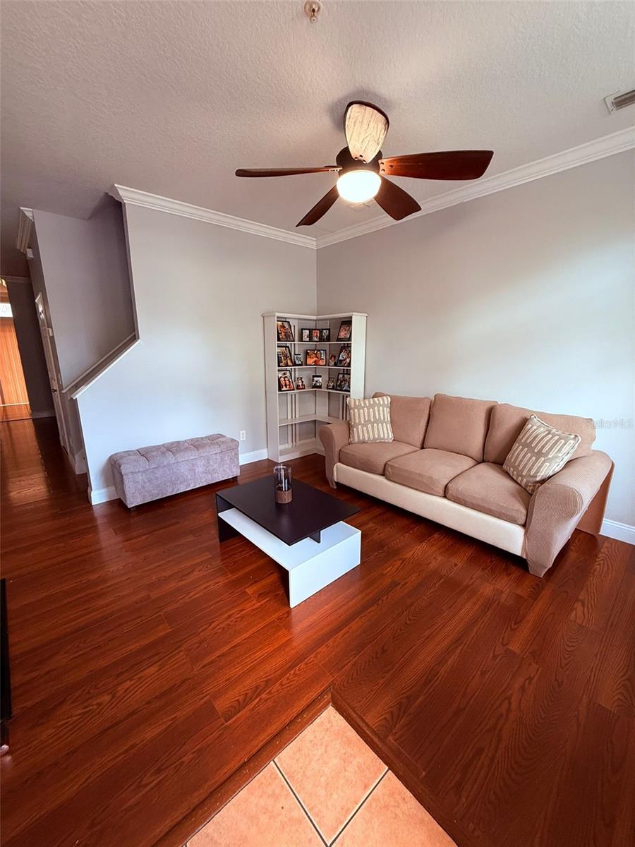 Image 4 of 27 For 6013 Scotchwood Glen 20
