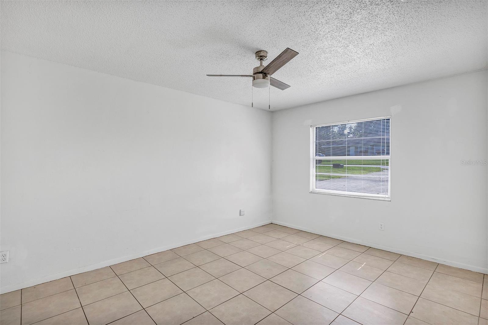 Image 7 of 12 For 506 Ne 28th Avenue A