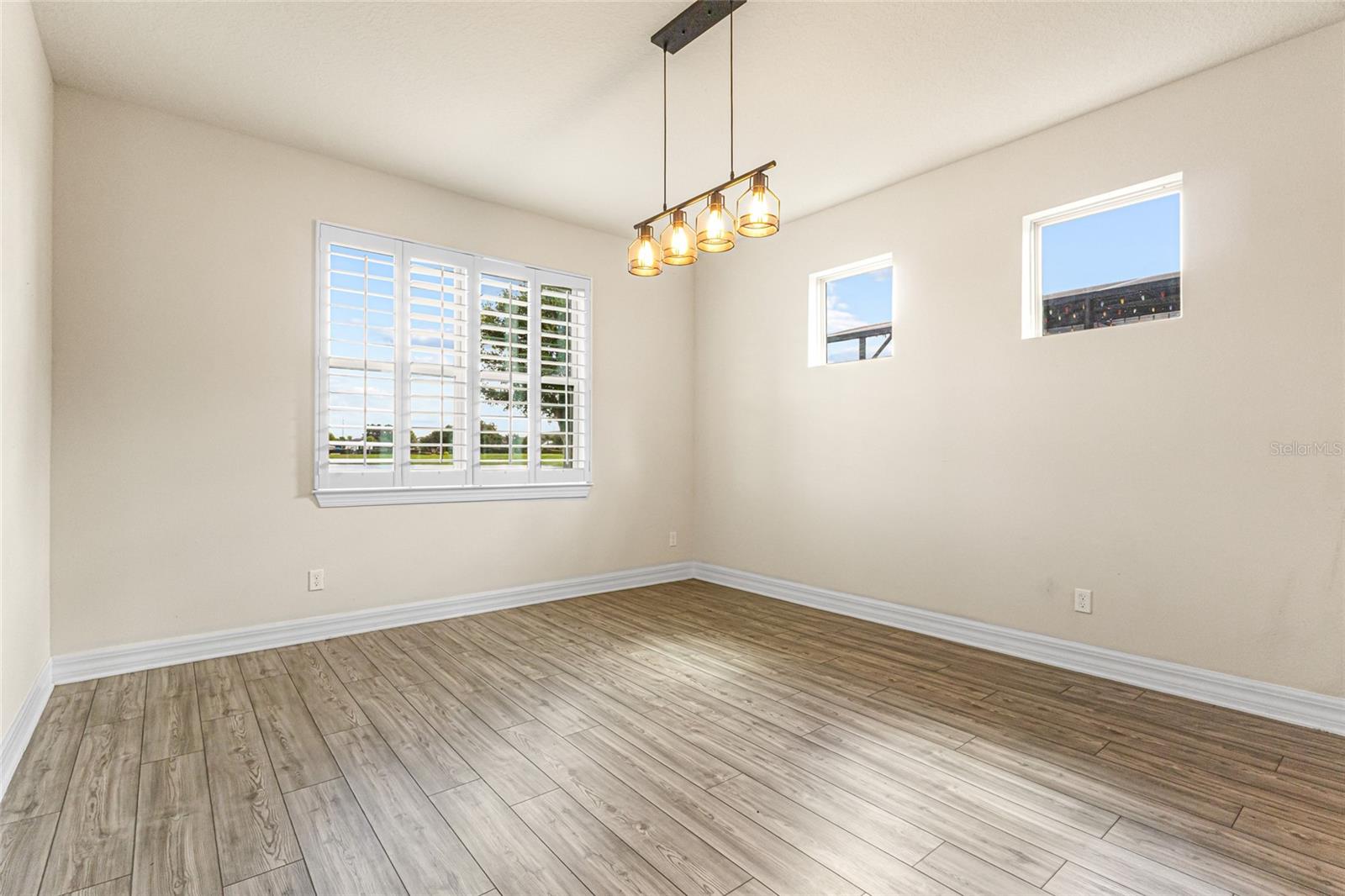 Image 14 of 22 For 5517 Potenza Drive